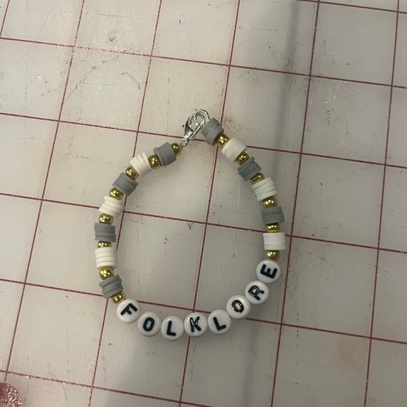 Folklore Bracelet - Picture 1 of 1
